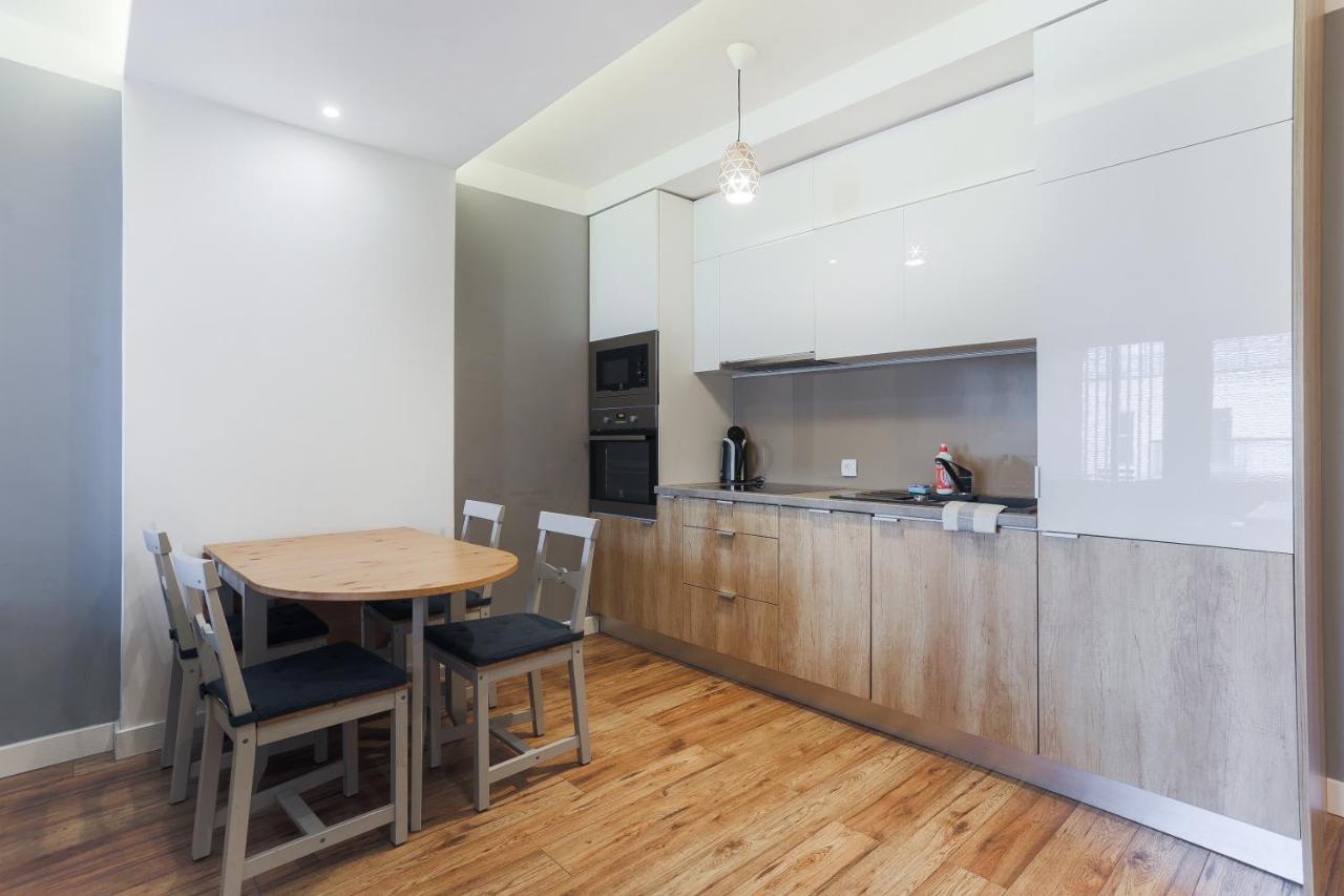 3-Rooms Apartment With Balcony By The Oldtown Danzica Esterno foto