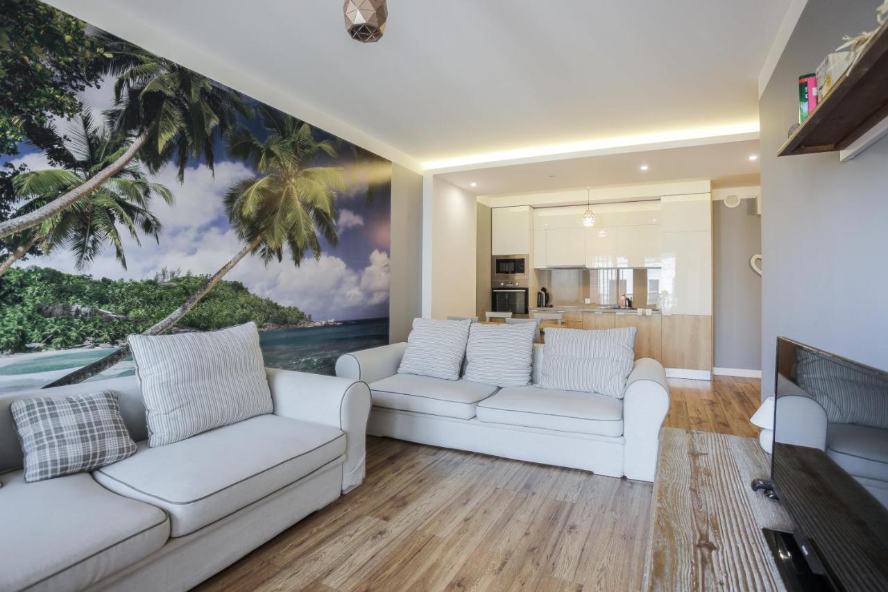 3-Rooms Apartment With Balcony By The Oldtown Danzica Esterno foto